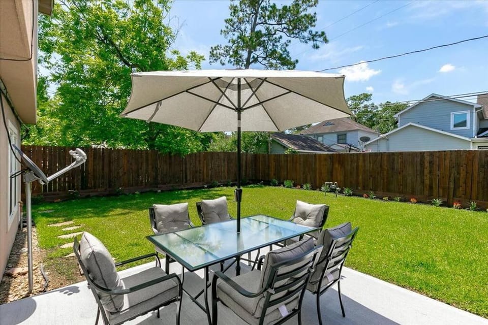 Patio, Garden, Seating area, Garden view