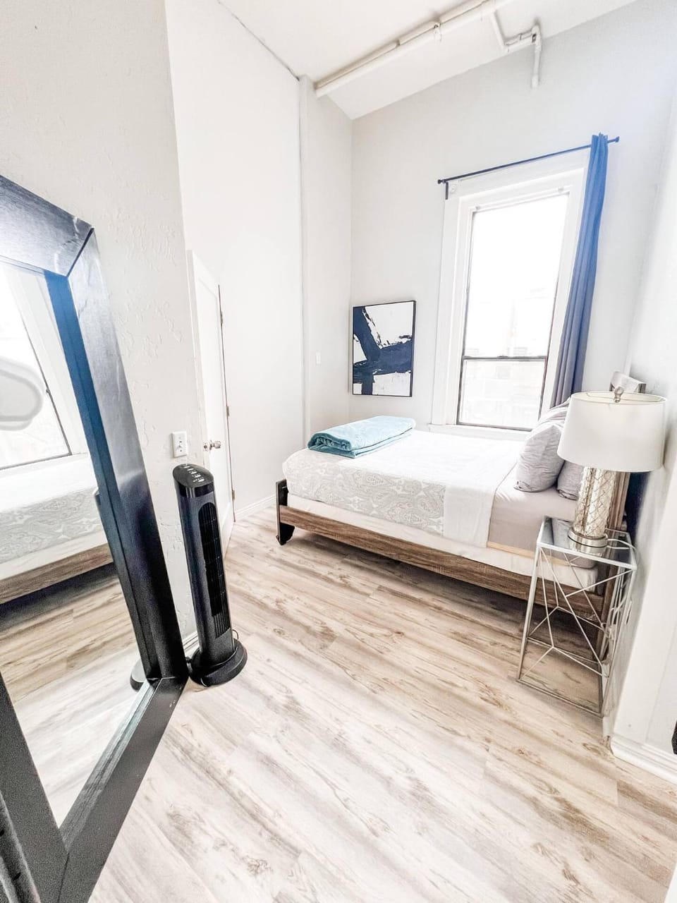 2BR Free Parking Walk to Convention Center Hotel in Gaslamp Quarter