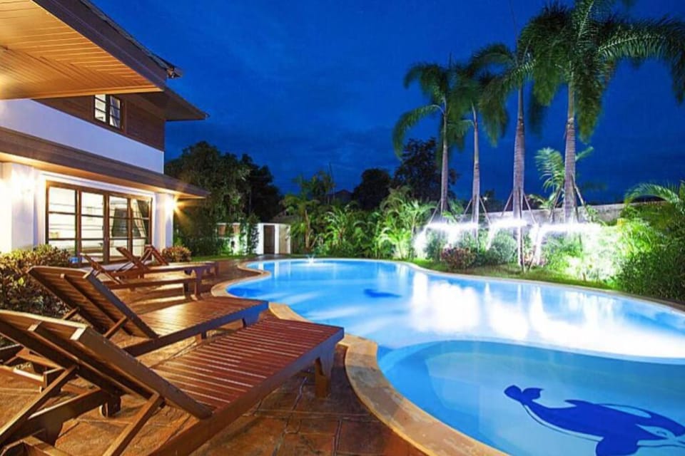Oriental Thai luxury villa with Private pool Villa in Chiang Mai