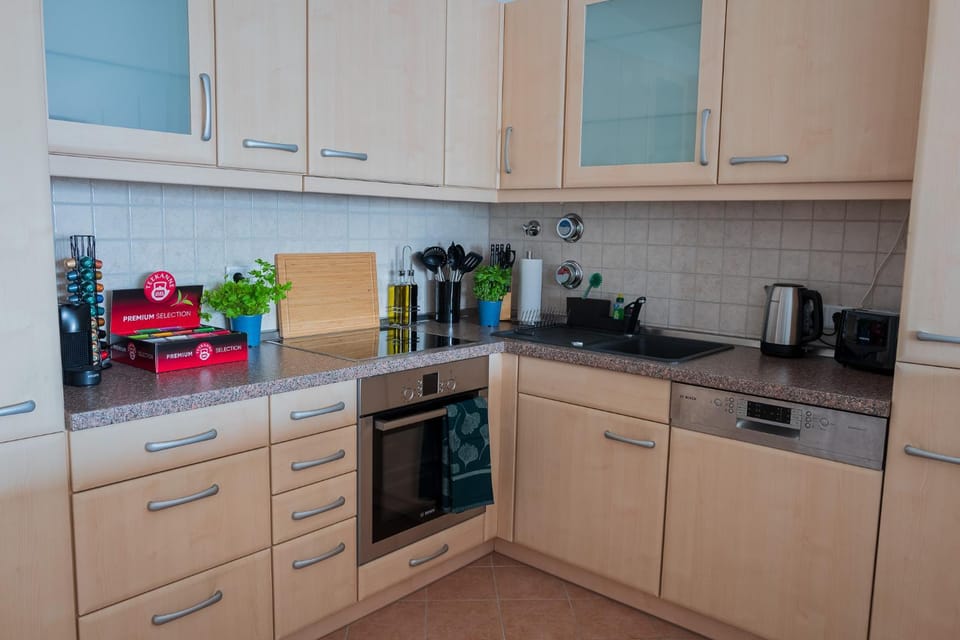 Coffee/tea facilities, Kitchen or kitchenette, dishwasher, pet friendly, stove, toaster