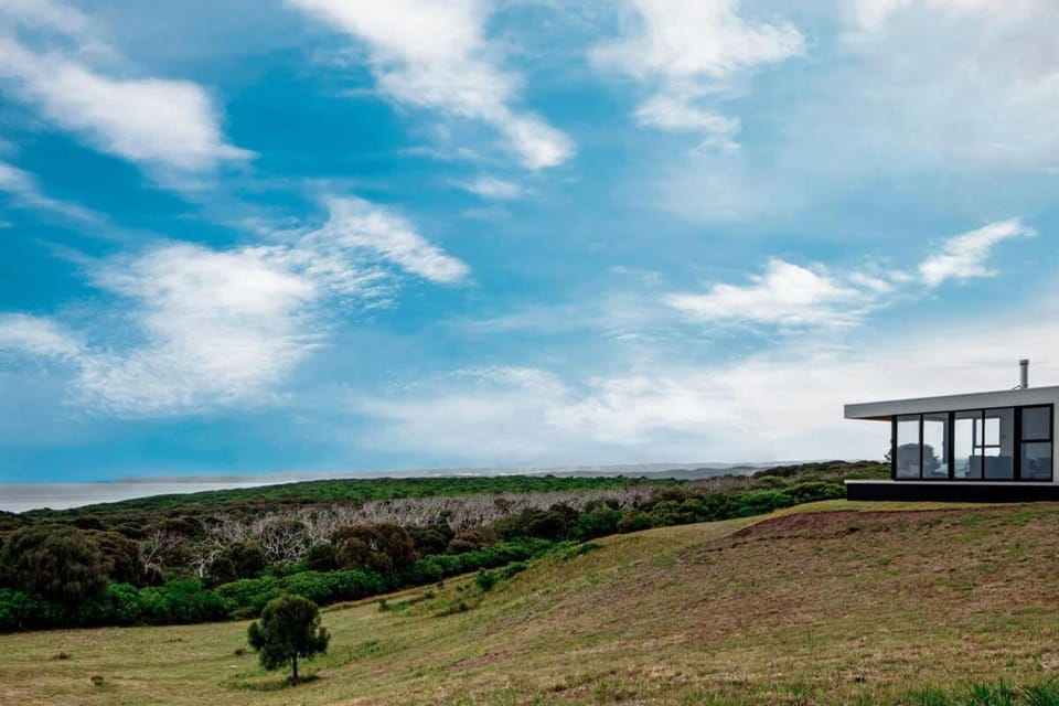 Sky Pod 1 - Luxury Off-Grid Eco Accommodation House in Cape Otway