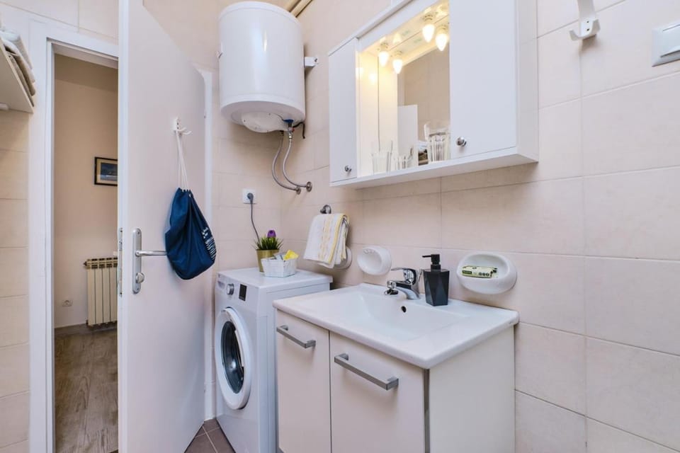 Cappelli Apartments - Lošinj Apartment in Mali Losinj