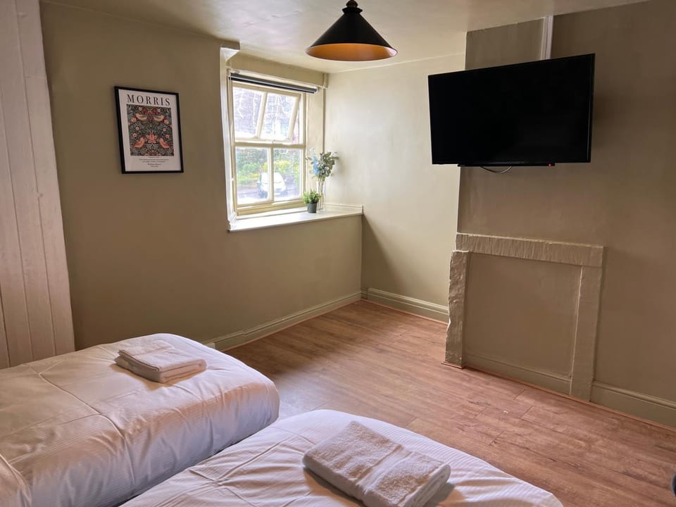 The Ring O'Bells Apartment hotel in Calderdale