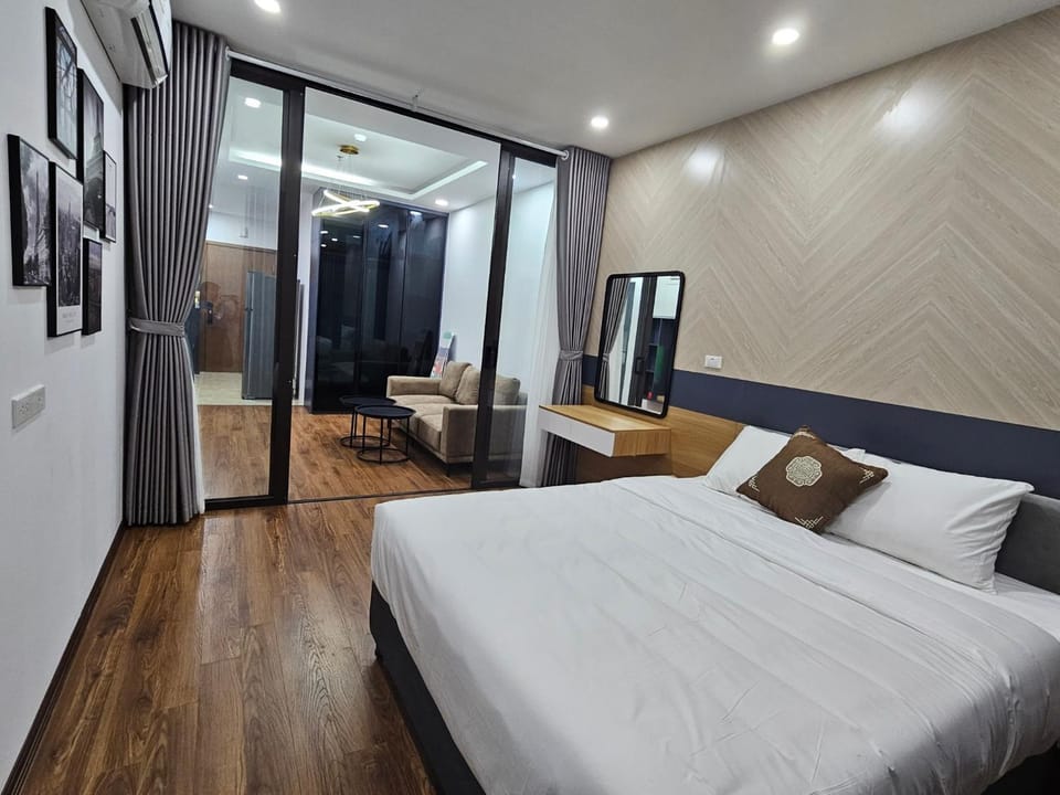 Bed, Living room, Seating area, Bedroom