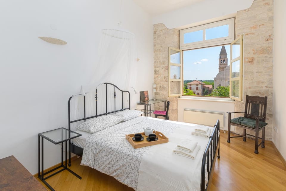 Apartment Am Kastel Svetvinčenat by IstriaLux Apartment in Istria County
