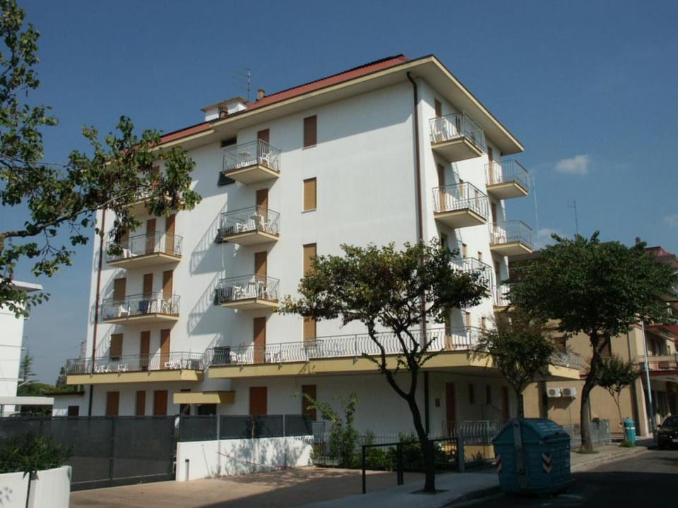 Condominio MICHELANGELO-Solo per famiglie- WALTERIGATO Apartments Apartment in Lido di Jesolo