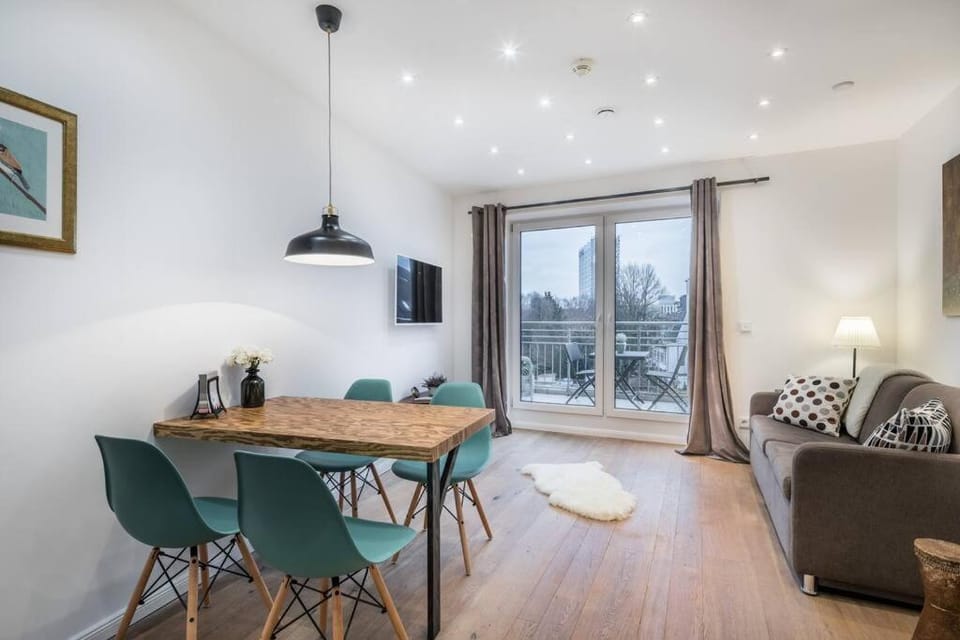 Charming Apartment Close to Heart of Hamburg Apartment in Hamburg