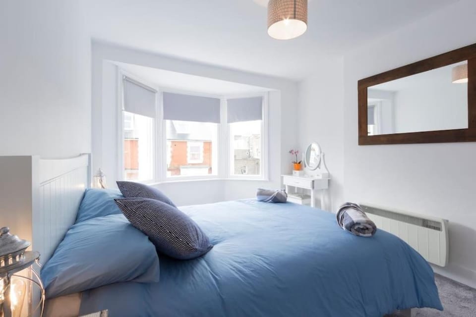 Lighthouse View - Apartment by the Sea Apartment in Margate