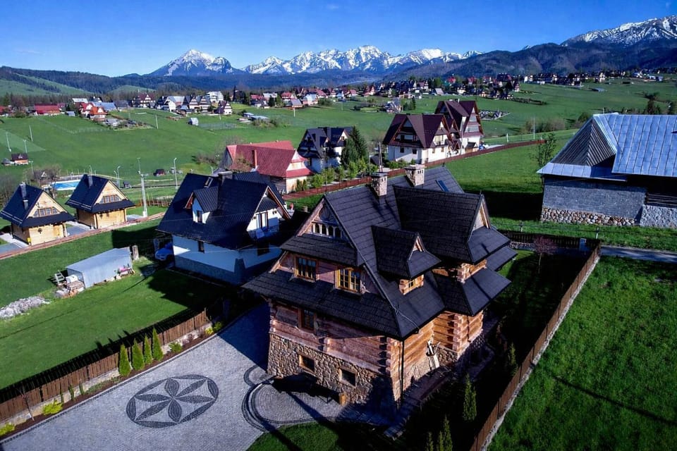 Bird's eye view, Mountain view