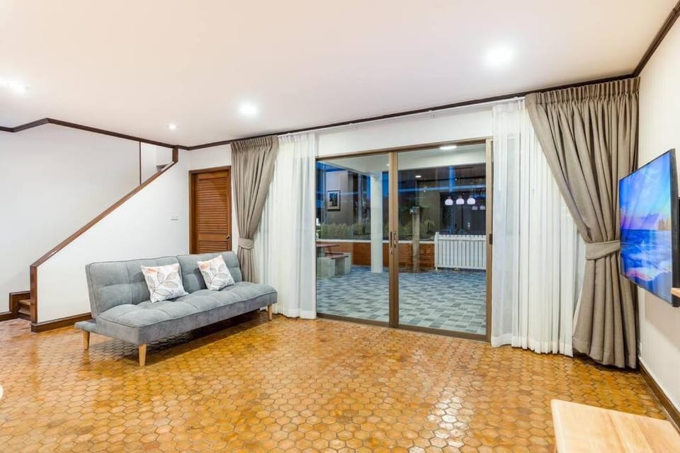 City white beach house2 Hua Hin Villa in Hua Hin District