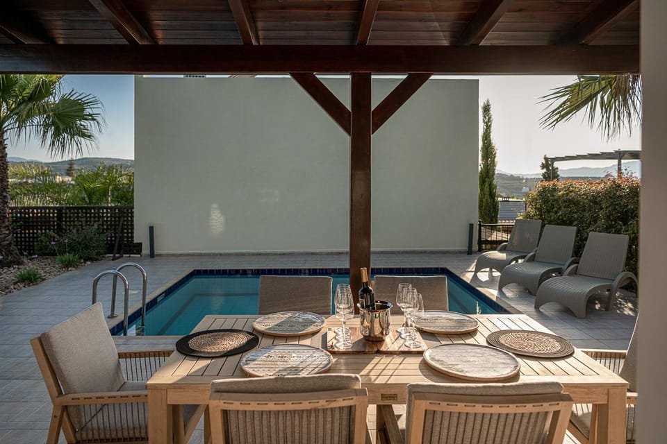 Patio, Swimming pool