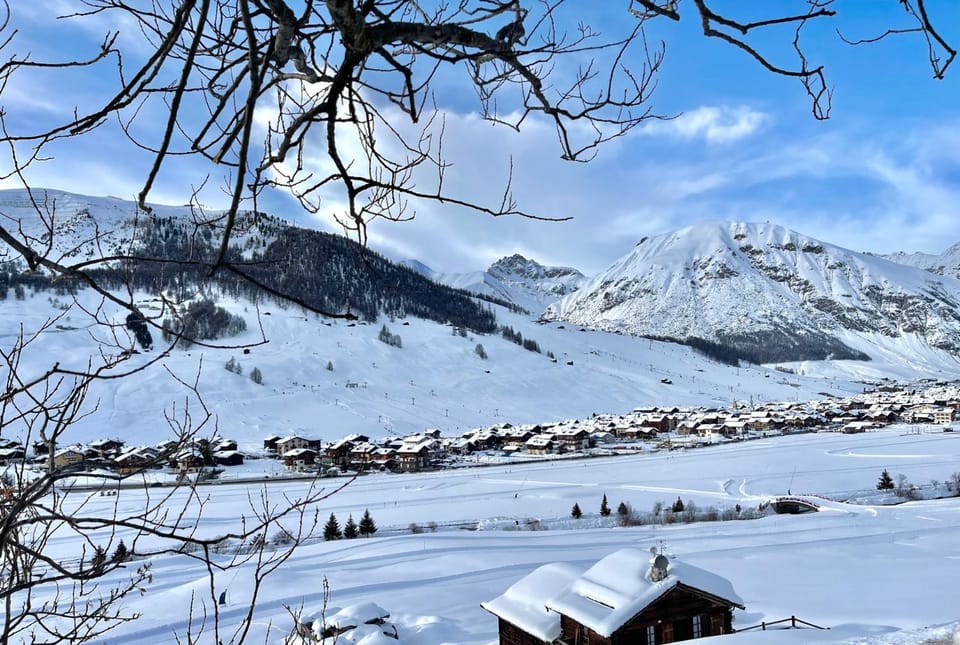 Nearby landmark, Day, Natural landscape, Winter, Mountain view