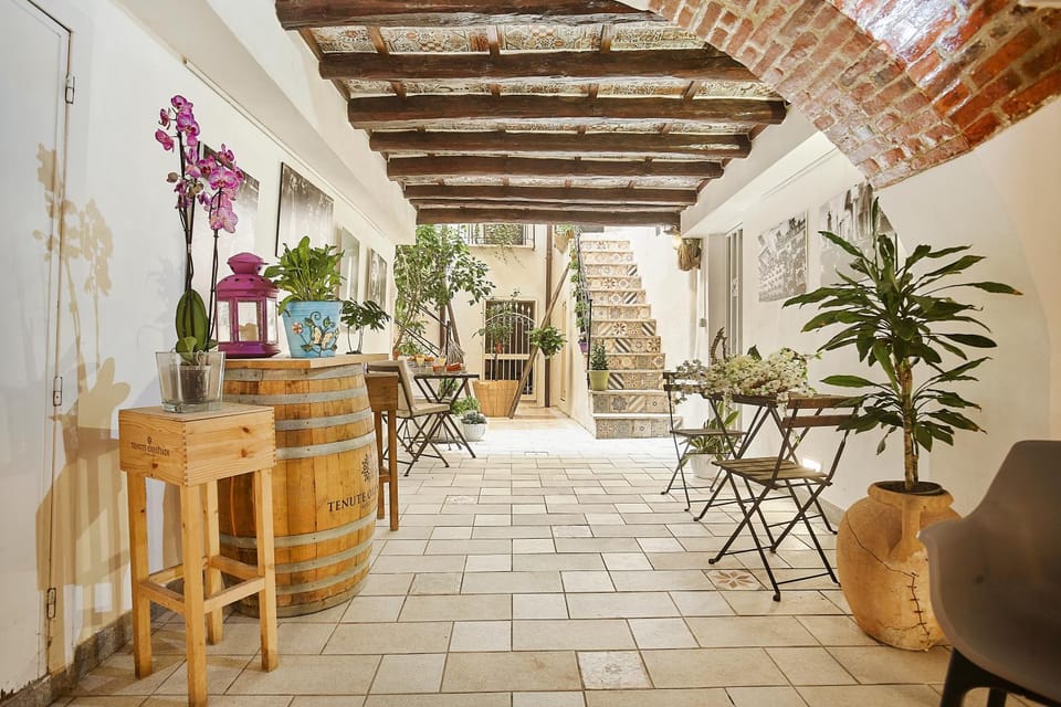Patio, View (from property/room), Inner courtyard view