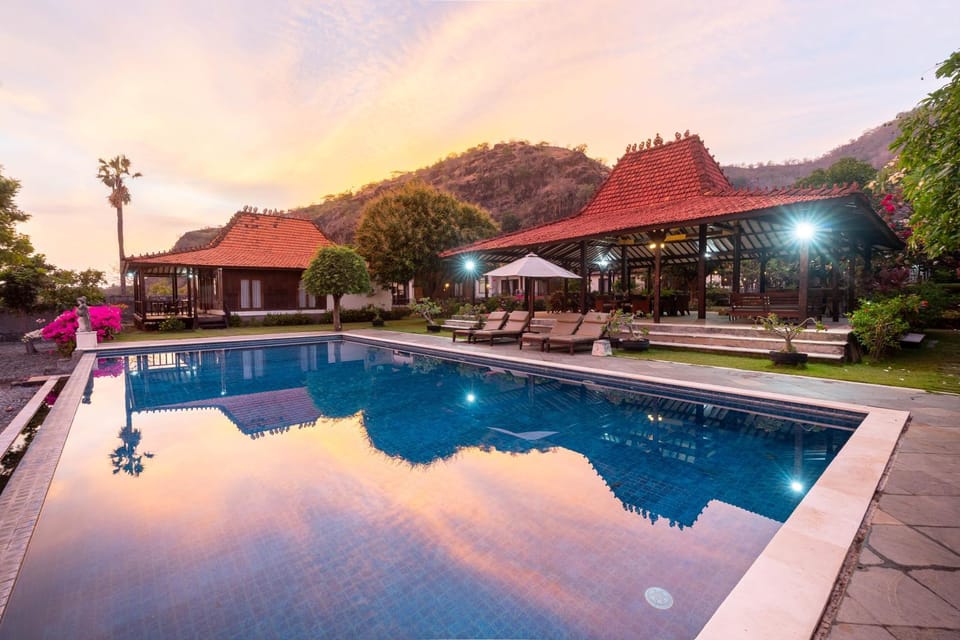 Property building, Restaurant/places to eat, Swimming pool