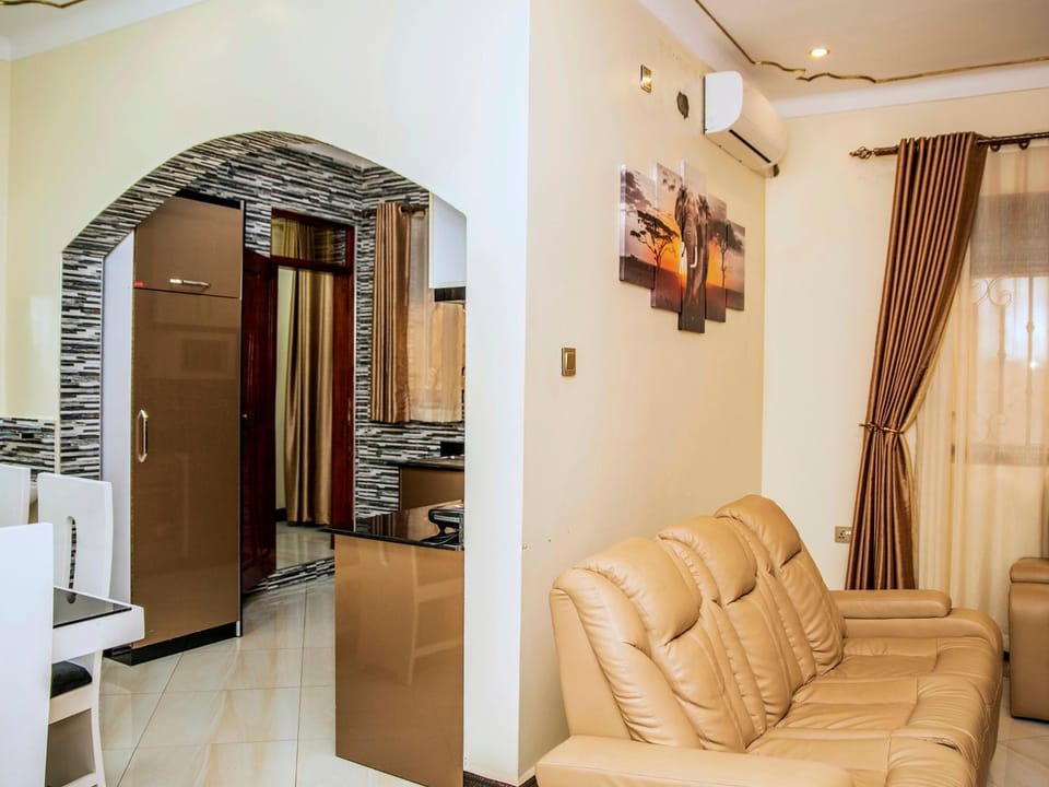 Kitchen or kitchenette, Living room, Dining area