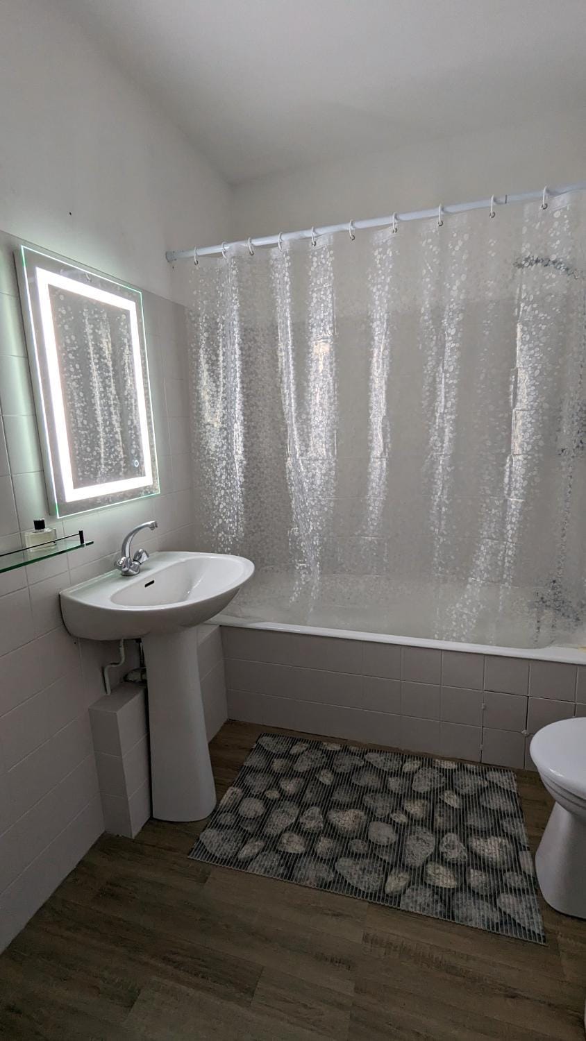 Shower, Toilet, Bathroom, Public Bath