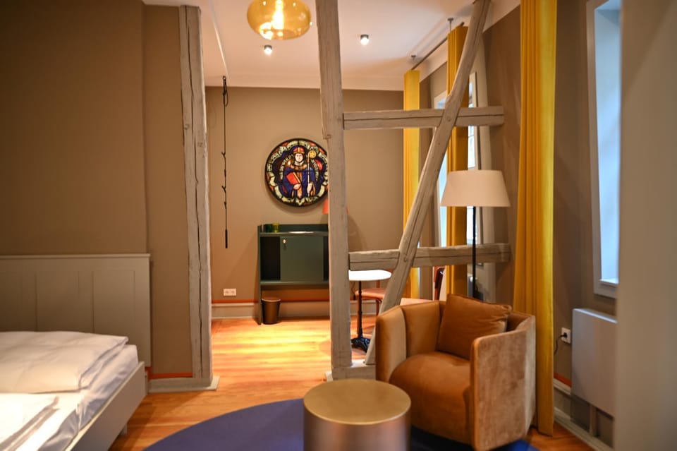 Pension Alter Bischofshof Bed and Breakfast in Thuringia, Germany