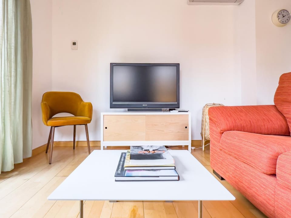 Communal lounge/ TV room, Living room