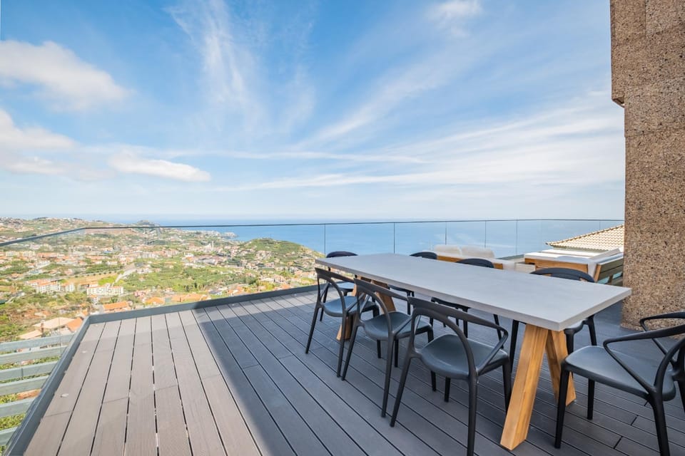 House of Cork and Ivy - By WeHost Villa in Câmara De Lobos