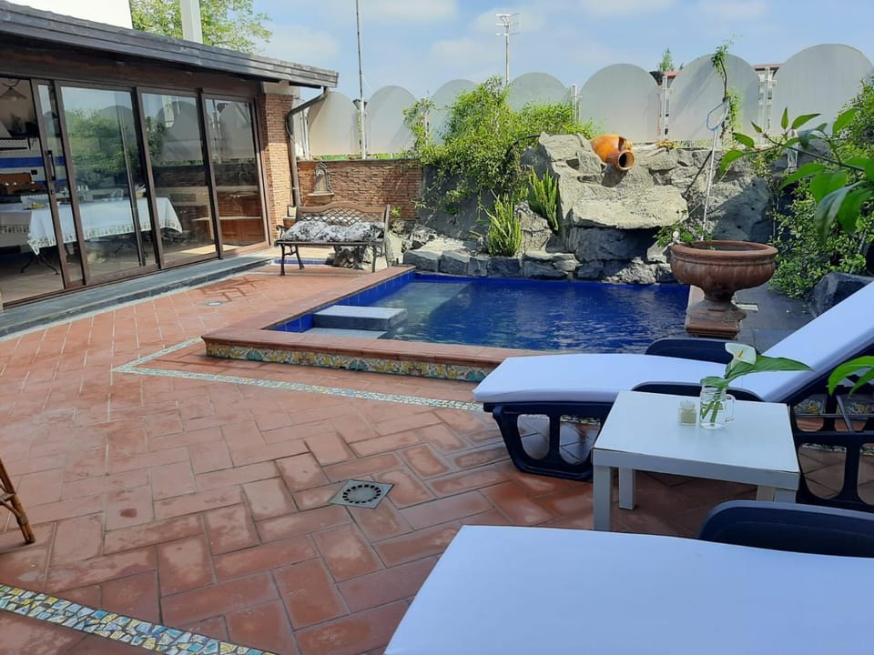 Solarium, Pool view, Swimming pool, Swimming pool