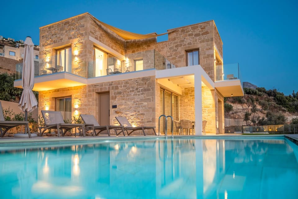 Property building, Patio, Night, Pool view, Swimming pool, sunbed