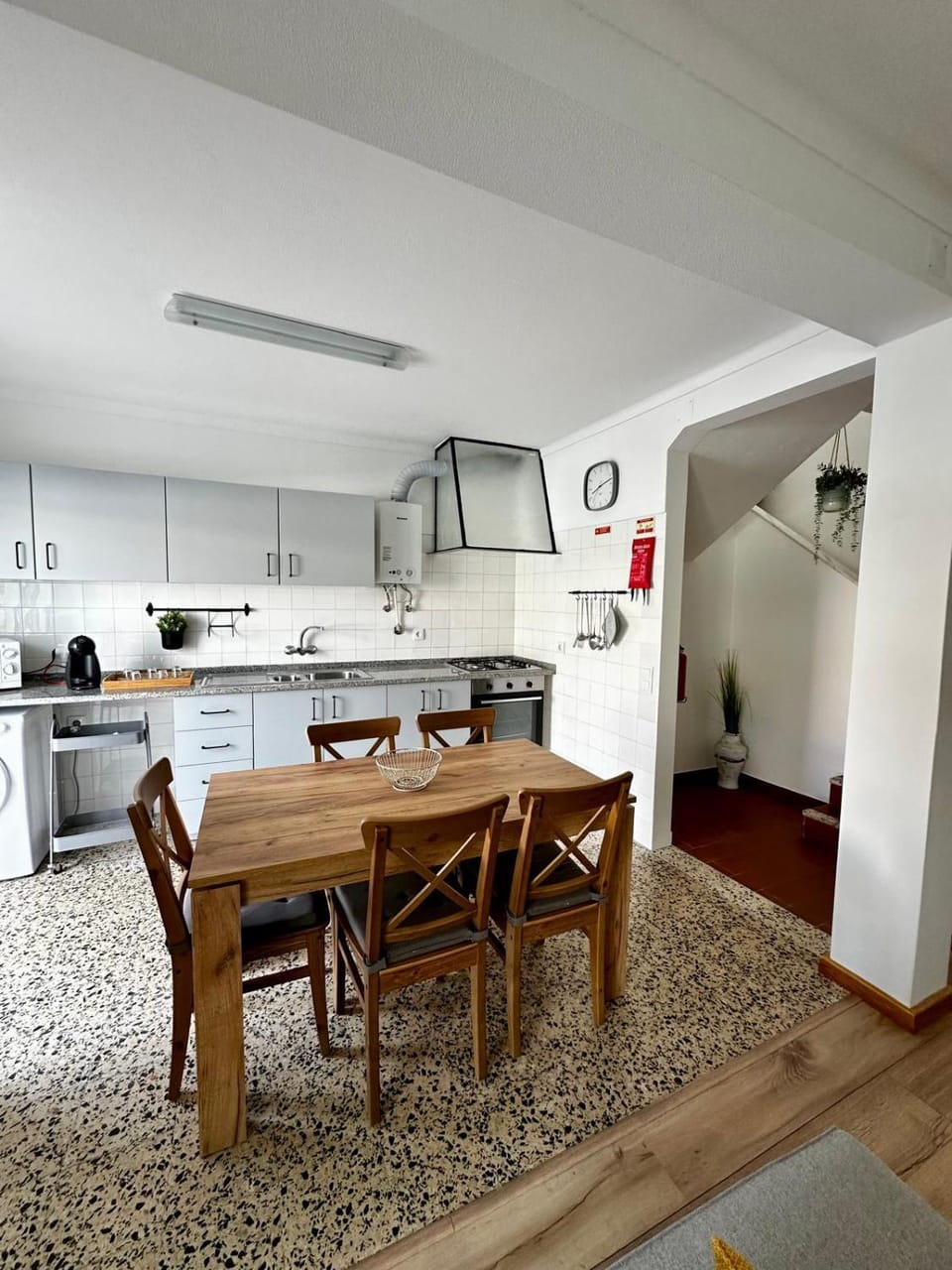 Kitchen or kitchenette, Dining area, dishwasher, oven, stove
