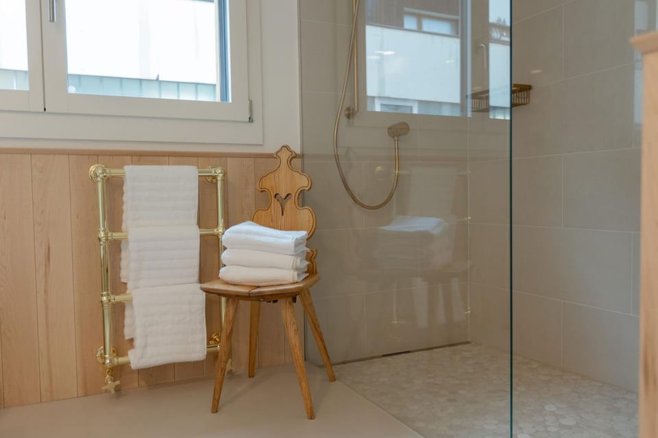 Sonnenhof Juliet - design-led Swiss luxury Apartment in Saas-Fee