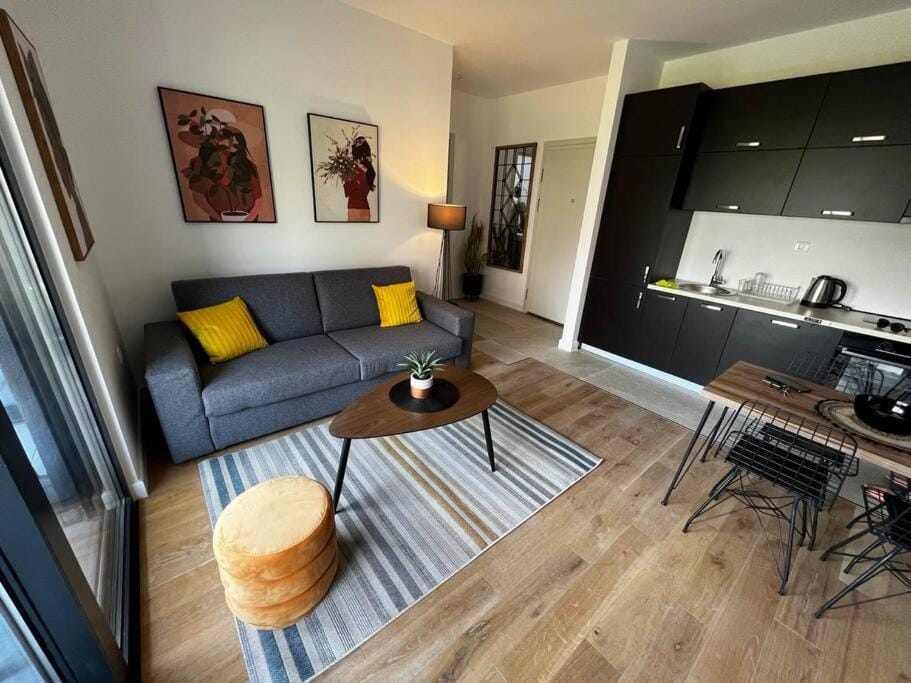 Onebedroom apartment with a pool and jacuzzy Apartment in Budva Municipality