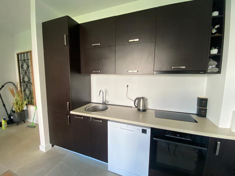 Onebedroom apartment with a pool and jacuzzy Apartment in Budva Municipality