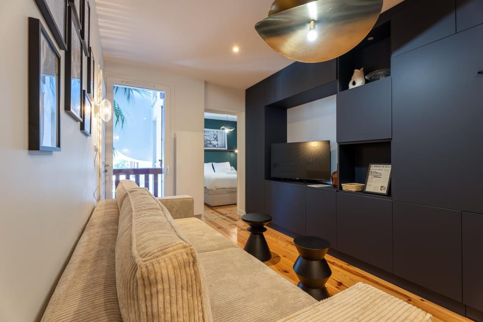 TV and multimedia, Seating area