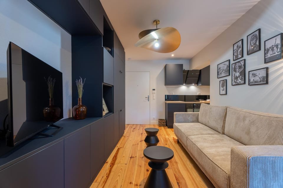 TV and multimedia, Living room, Seating area
