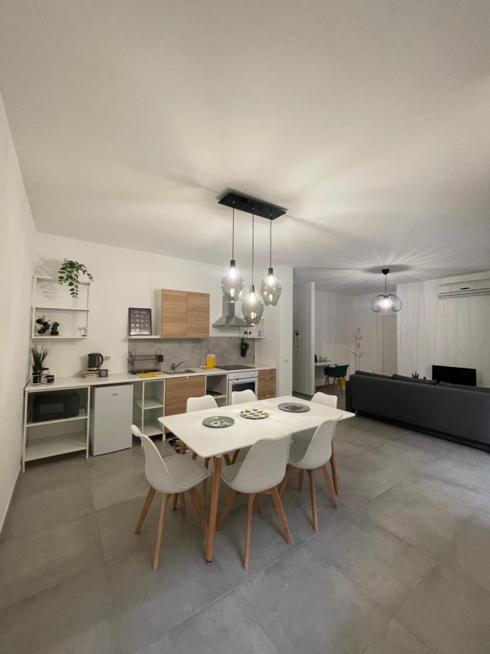 Kitchen or kitchenette, Seating area