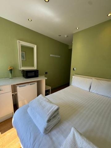 Matheson Olympia Hotel Bed and Breakfast in City of Westminster