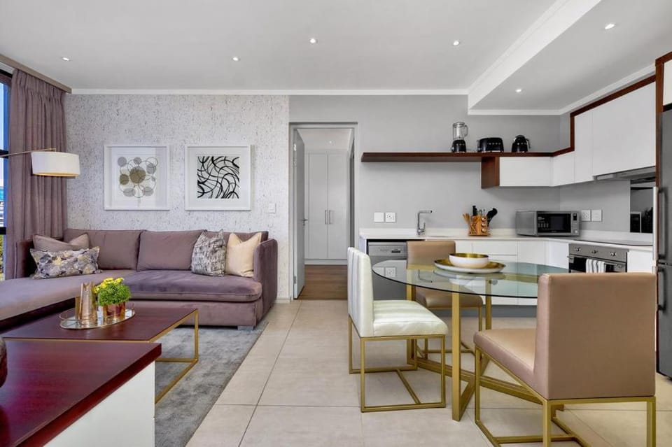 Executive and Spacious Apartments in Masingita Towers Sandton Apartment in Sandton