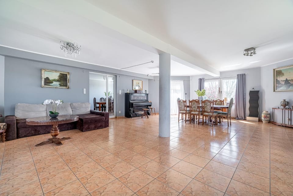 Communal lounge/ TV room, Living room