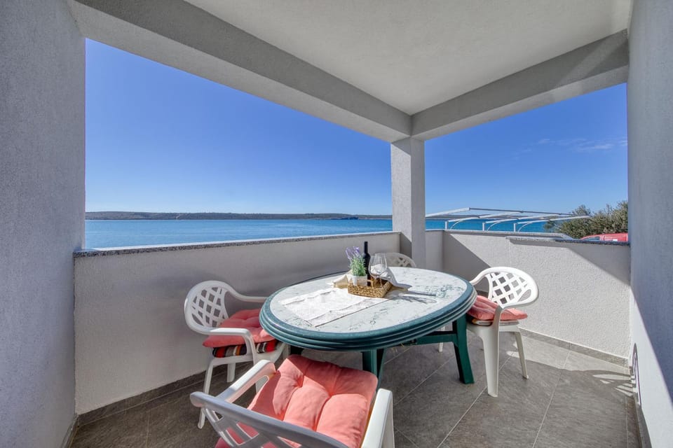 Balcony/Terrace, Balcony/Terrace