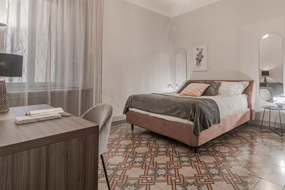 Bed, Photo of the whole room, Bedroom, hair dresser