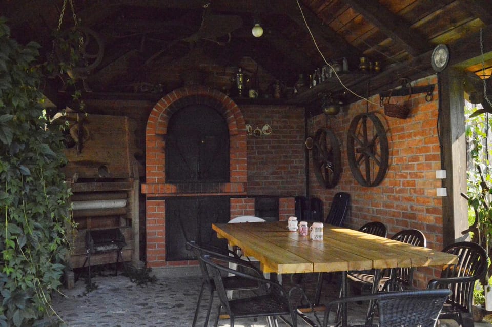 Dom Pod Dębem House in Poland