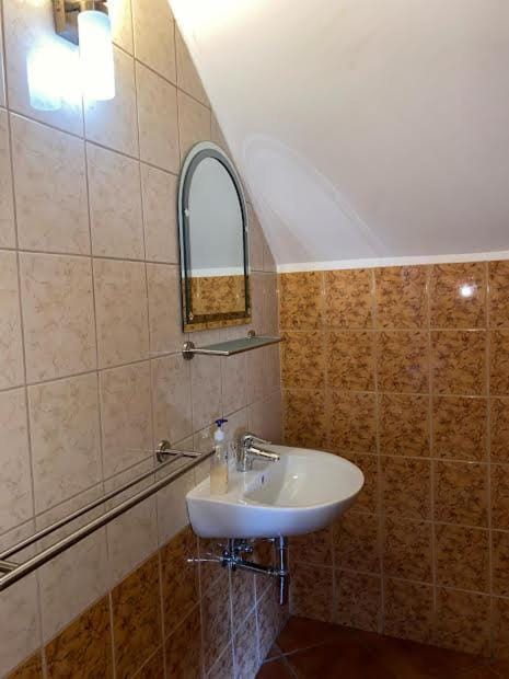 Dom Pod Dębem House in Poland