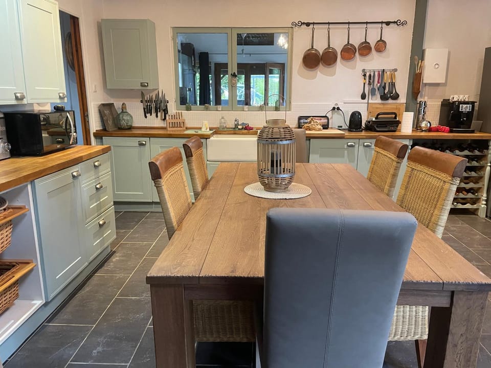 Kitchen or kitchenette, Dining area, Internal: Not applicable to any particular room