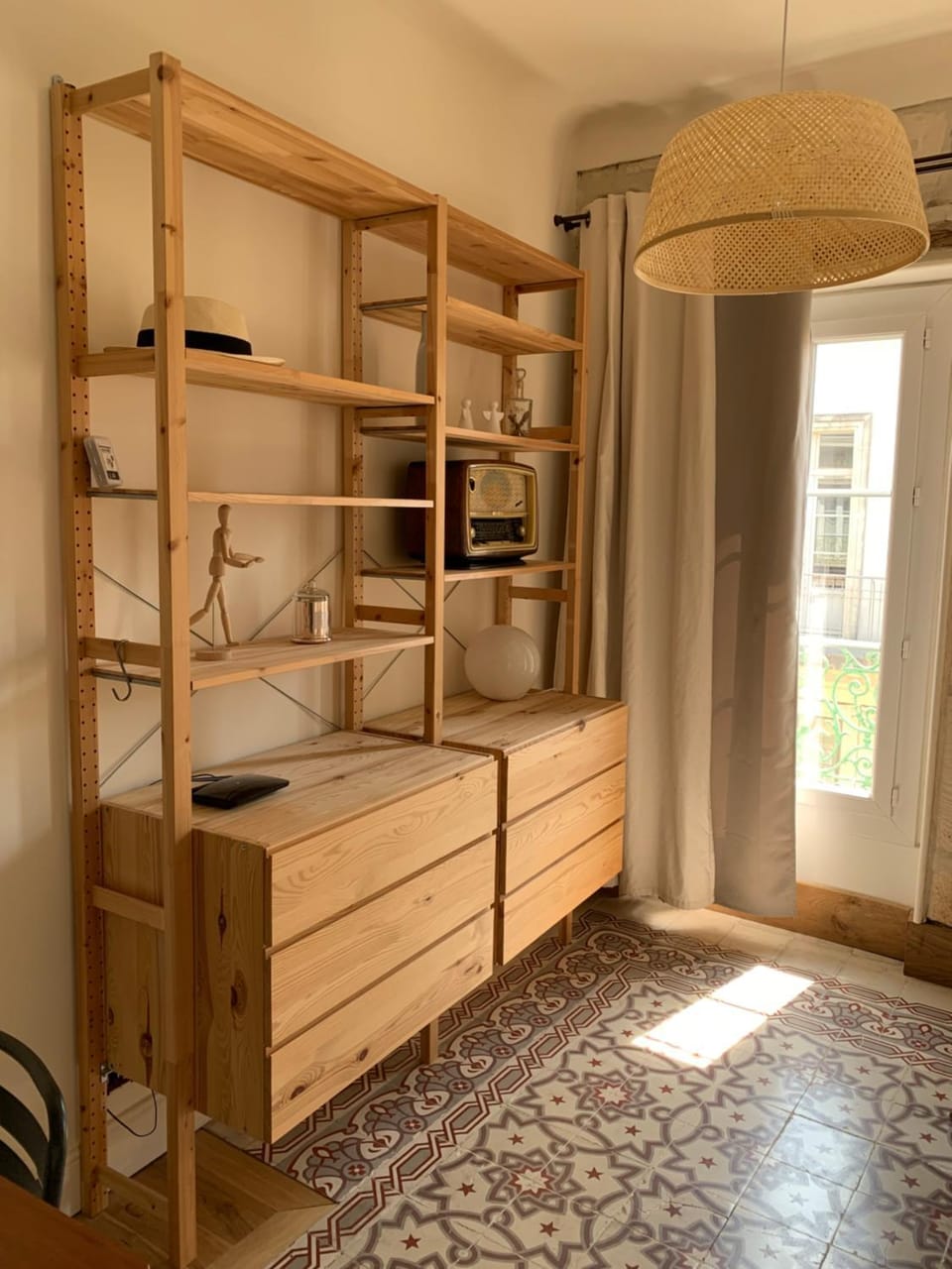 Photo of the whole room