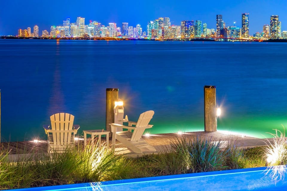 Night, Natural landscape, Swimming pool, sunbed