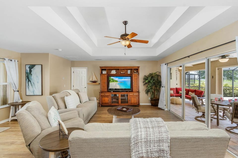 Saltwater Pool & Gas Grill: Cape Coral Oasis! Villa in Cape Coral
