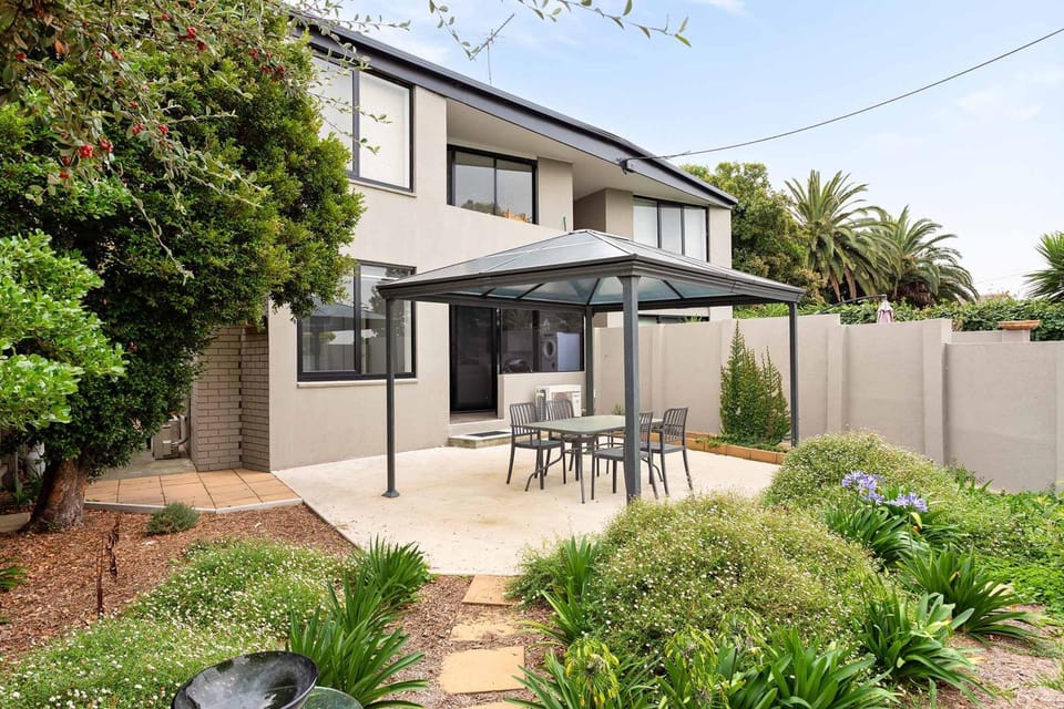 Boutique Stays - Lilly Pilly Apartment in Melbourne