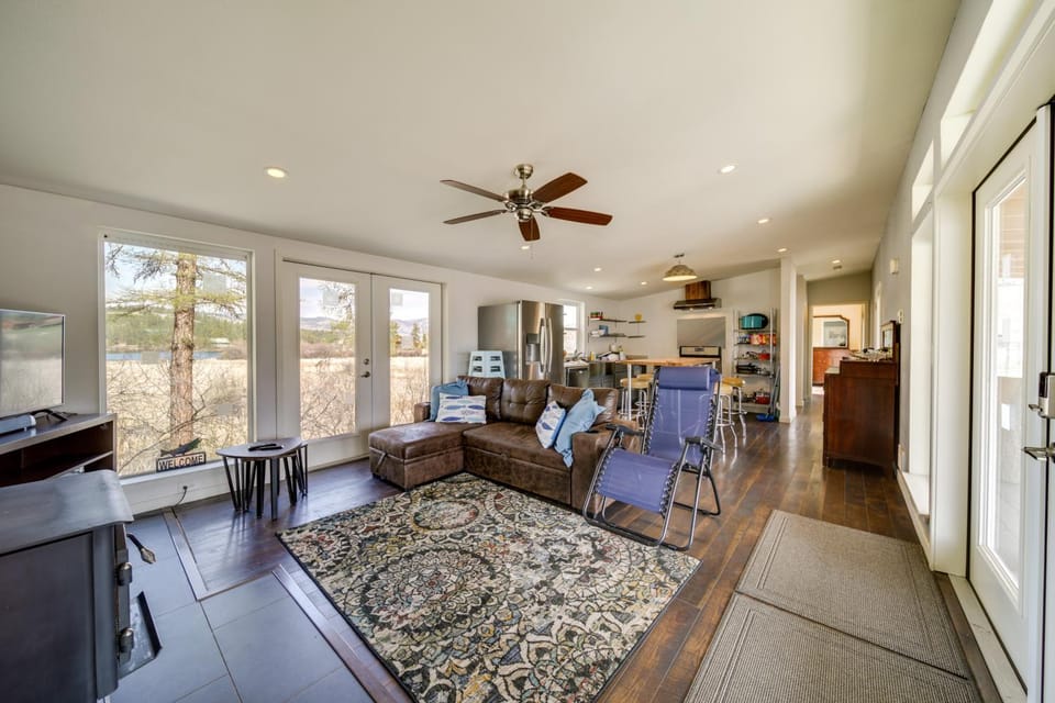 Lake-View 4-Season Retreat in Republic! House in Franklin D Roosevelt Lake