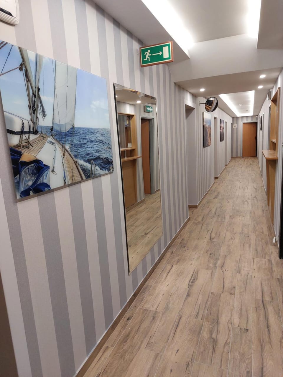 Lobby or reception, On site