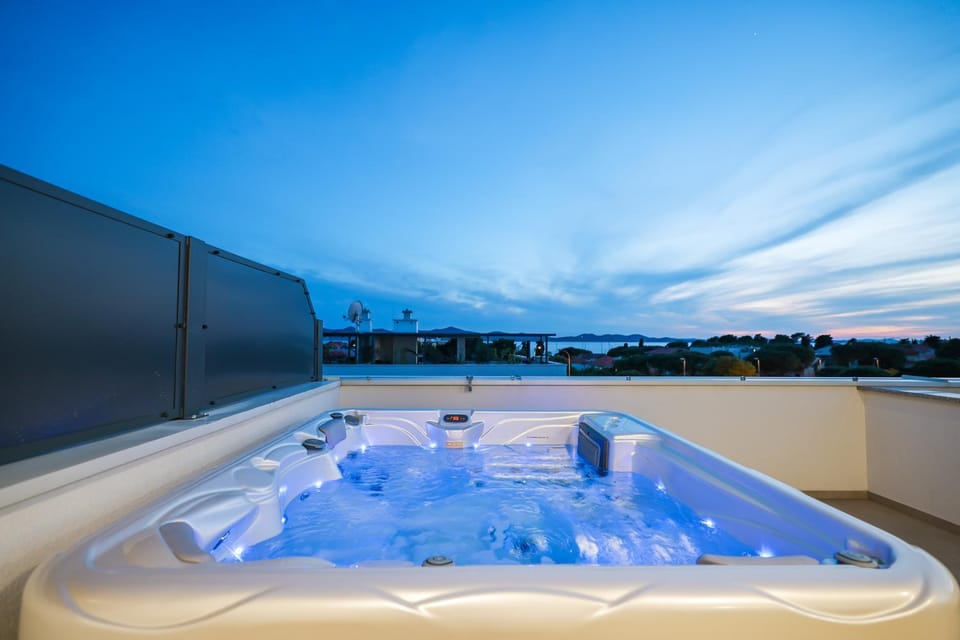 Patio, Hot Tub, Balcony/Terrace, Sunset