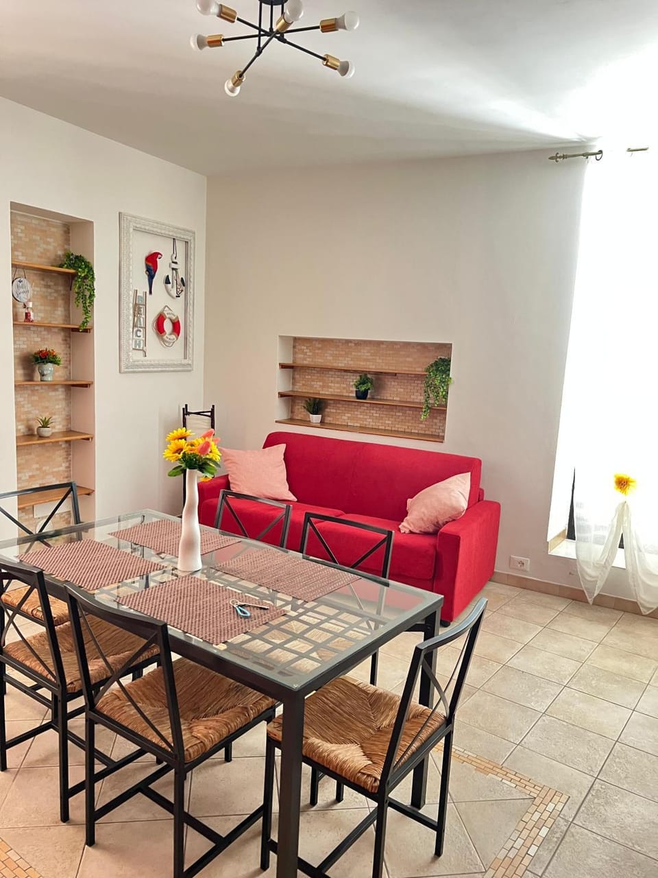 Living room, Seating area