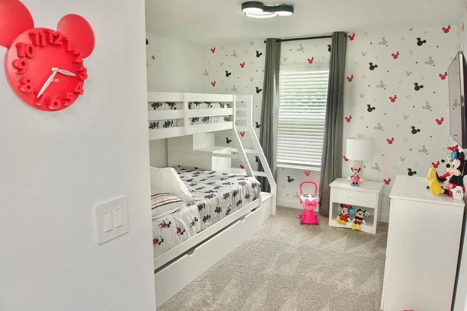 Cozy & Magical place sleeps 12/10 min from Disney House in Kissimmee