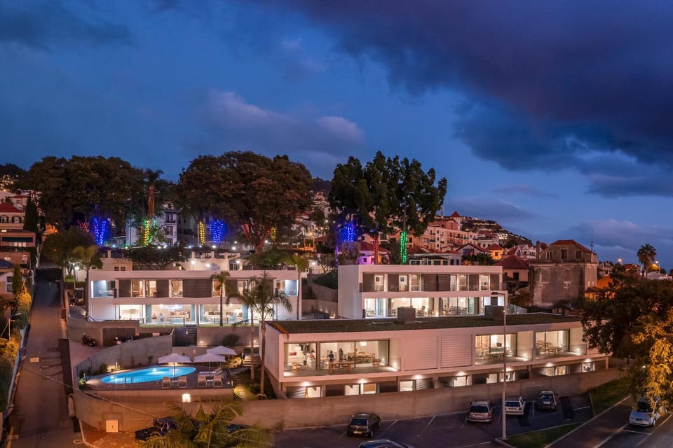 Property building, Neighbourhood, City view, Street view, Swimming pool